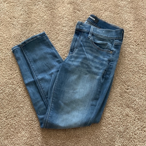 Express Jeans - Picture 1 of 3